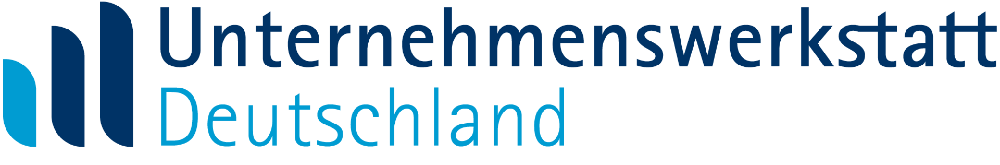 Logo der Unternehmenswerkstatt Deutschland: Ein stilisiertes Zahnrad als Symbol für Zusammenarbeit und wirtschaftliche Entwicklung, kombiniert mit dem Schriftzug ‚Unternehmenswerkstatt Deutschland‘ in sachlicher, moderner Schrift.